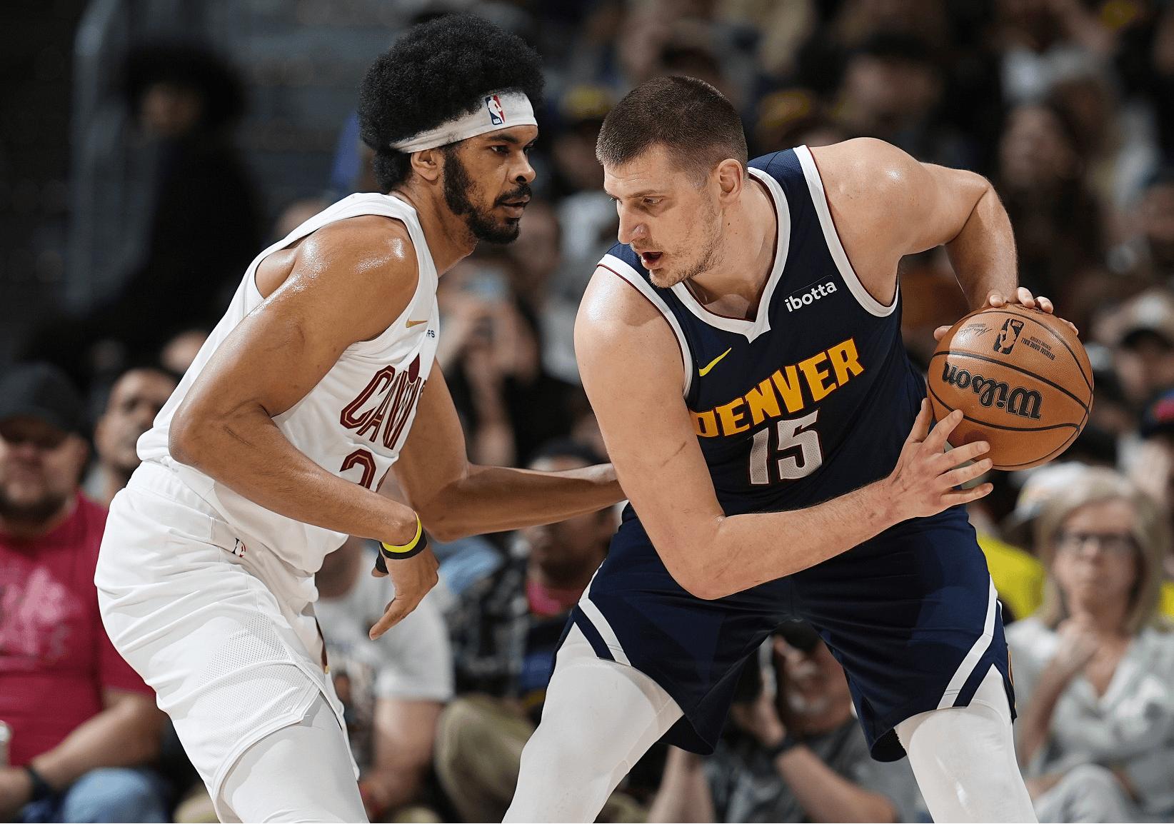 九游体育app关于这也行？密尔沃基雄鹿篮板制胜备战意甲西亚卡姆在掘金比赛中大比分领先，那不勒斯赛前单刀错失的信息