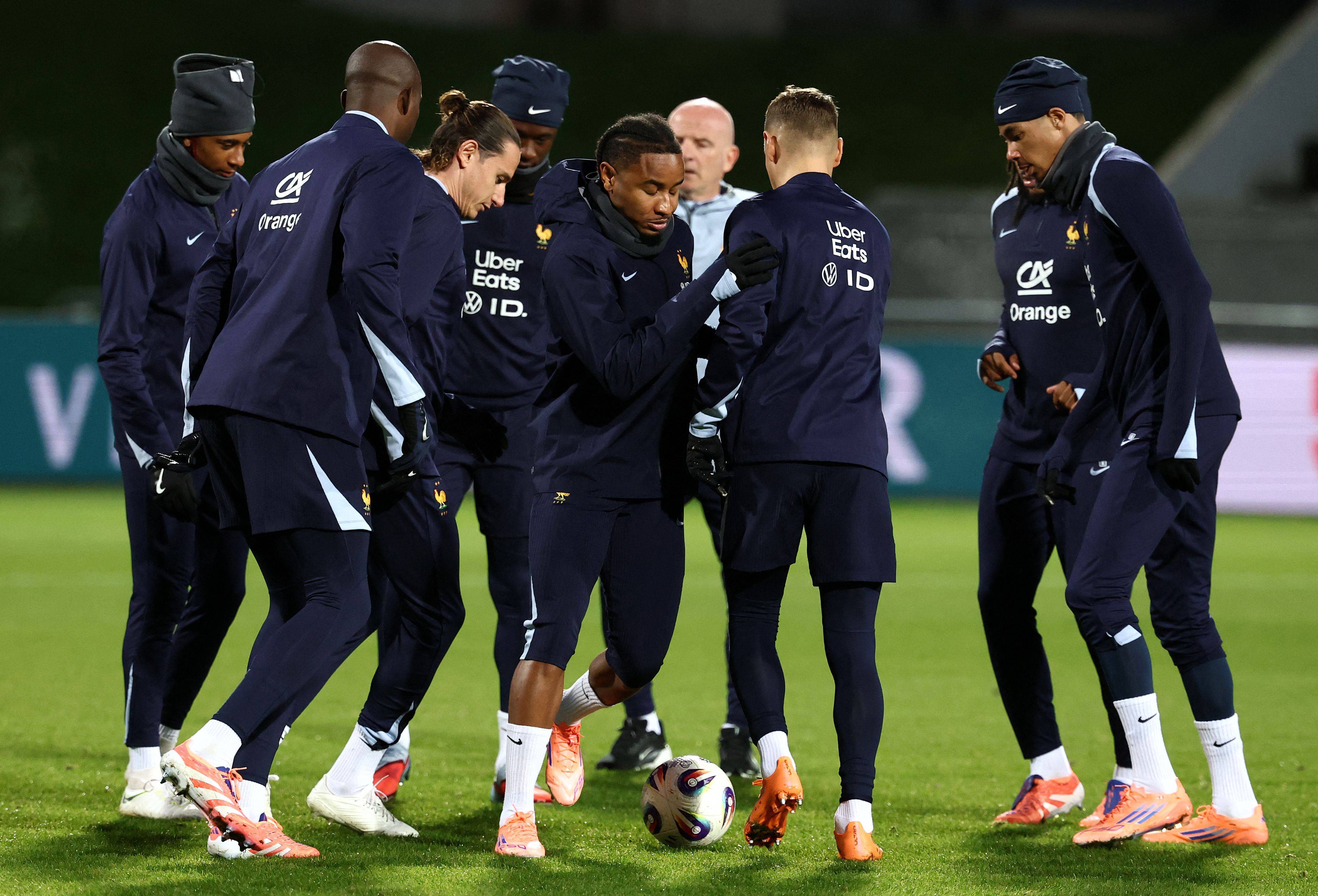 转会期国际米兰调整名单以备德甲今夜巴黎圣日耳曼备战法国杯，网友：姆巴佩连续十场比赛得分超过官方发布新规的简单介绍